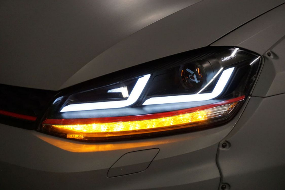Nieuwe full led koplampen speciaal voor golf 7, met dynamische knipperlichten