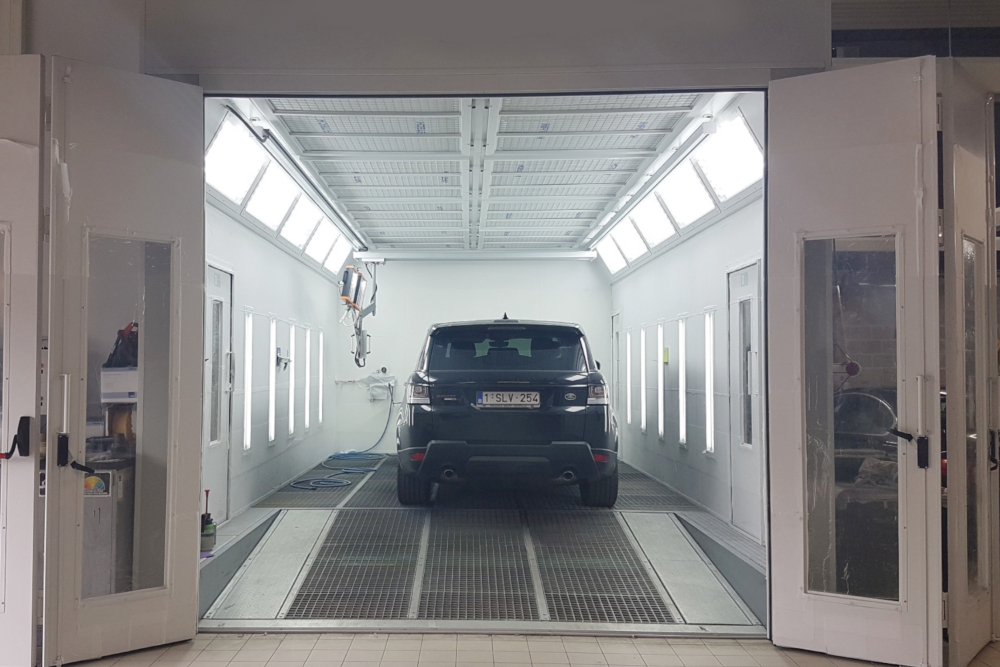 De lucht in een spuitcabine moet optimaal geconditioneerd zijn. Dit gebeurt via plafond- en grondfilters