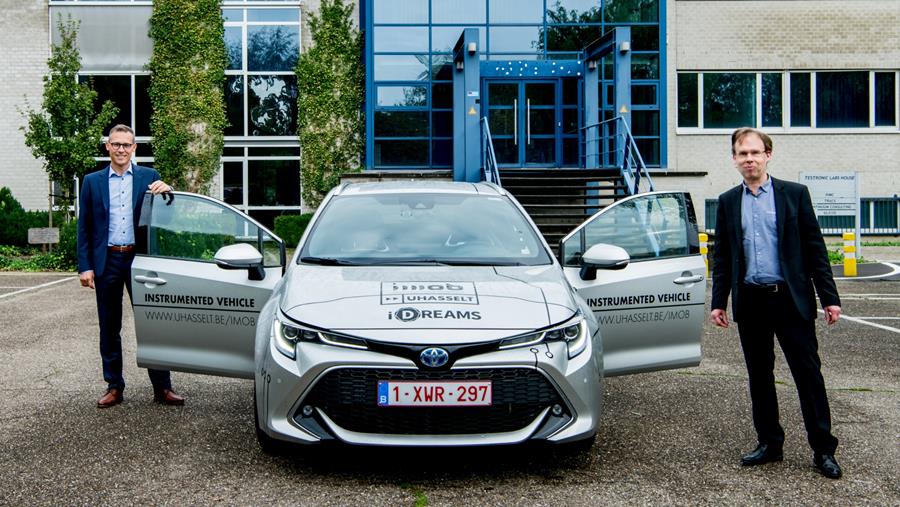 IMOB UHASSELT TEST IN GLOEDNIEUWE ONDERZOEKSWAGEN RIJTECHNOLOGIEËN UIT