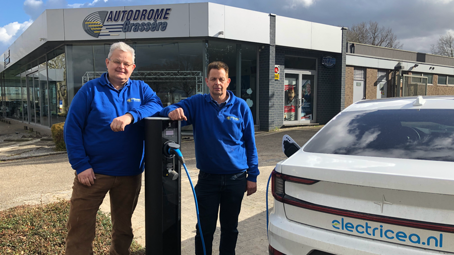 Partnership Autodrome Grassère en Electricea