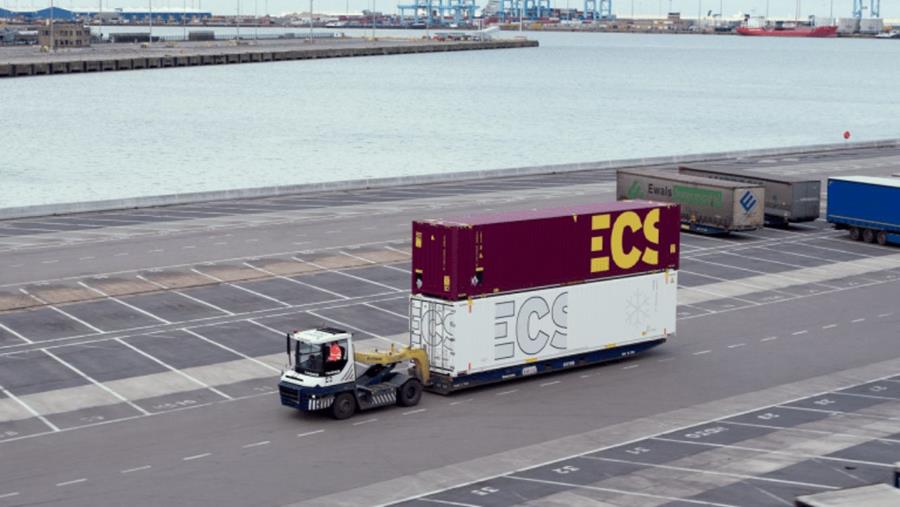 Zeebrugse ECS in zee met Oostendse WACSonline