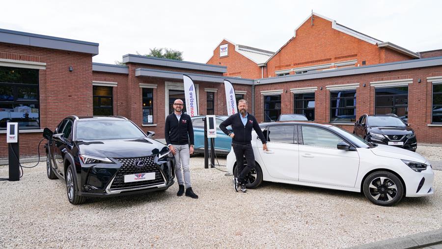 Limburgse start-up doet wat dealers niet lukt: nieuwe auto’s leveren