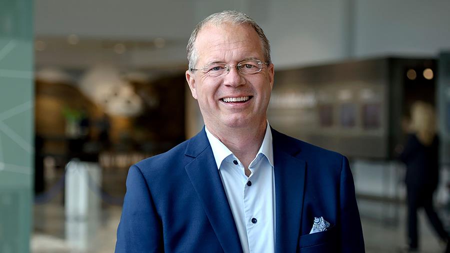 Nieuwe voorzitter ACEA-bedrijfsvoertuigen pleit voor opvoeren infrastructuur