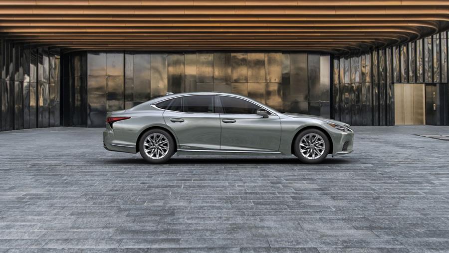 Essai routier de la Lexus LS 500h AWD