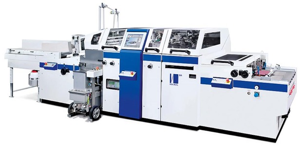 Smartphoto investeert in een omslagmachine om de boekproductie te optimaliseren 