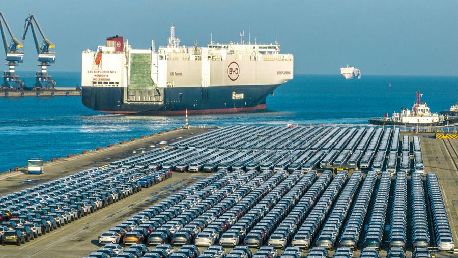 EU legt heffingen op oneerlijk gesubsidieerde elektrische voertuigen uit China