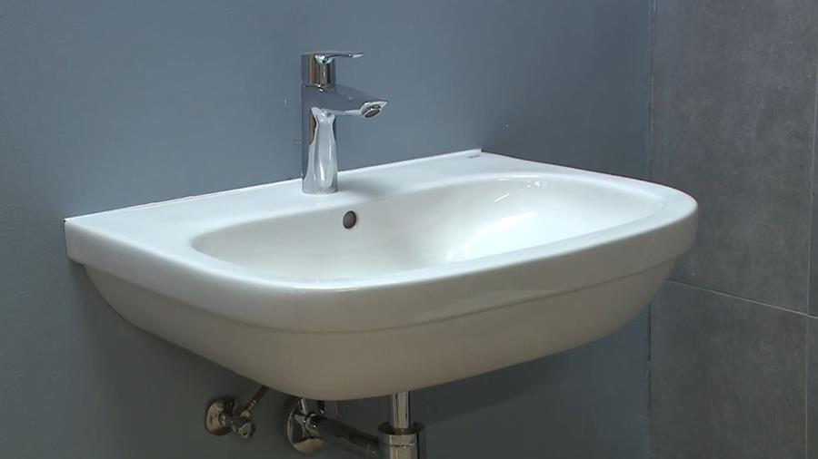 Hoe plaats je zelf een vrijhangende lavabo?