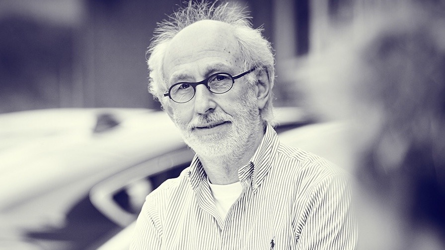 Journalistes automobiles, show-rooms et Smart Labs